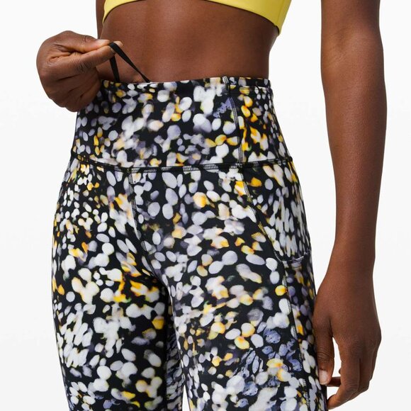 Lululemon Fast and Free Crop Hi-Rise 19" - FLAWLESS CONDITION - Picture 9 of 9